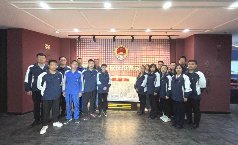 汽貿(mào)公司黨支部開展 “強化作風(fēng)建設(shè)  筑牢紀(jì)律防線” ——深入貫徹中央八項規(guī)定精神學(xué)習(xí)教育主題黨日活動
